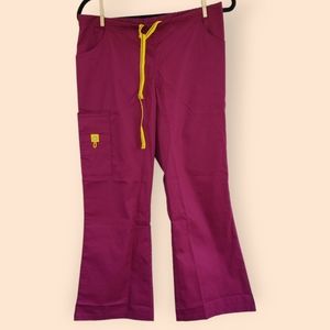 NWT WonderWink Petite Medium Burgundy wine Scrub Pants